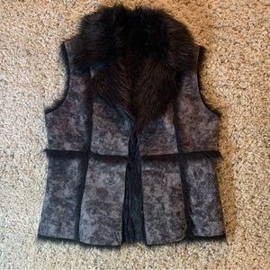 Black and Grey Faux Fur and Faux Suede Vest Women’s Size Small